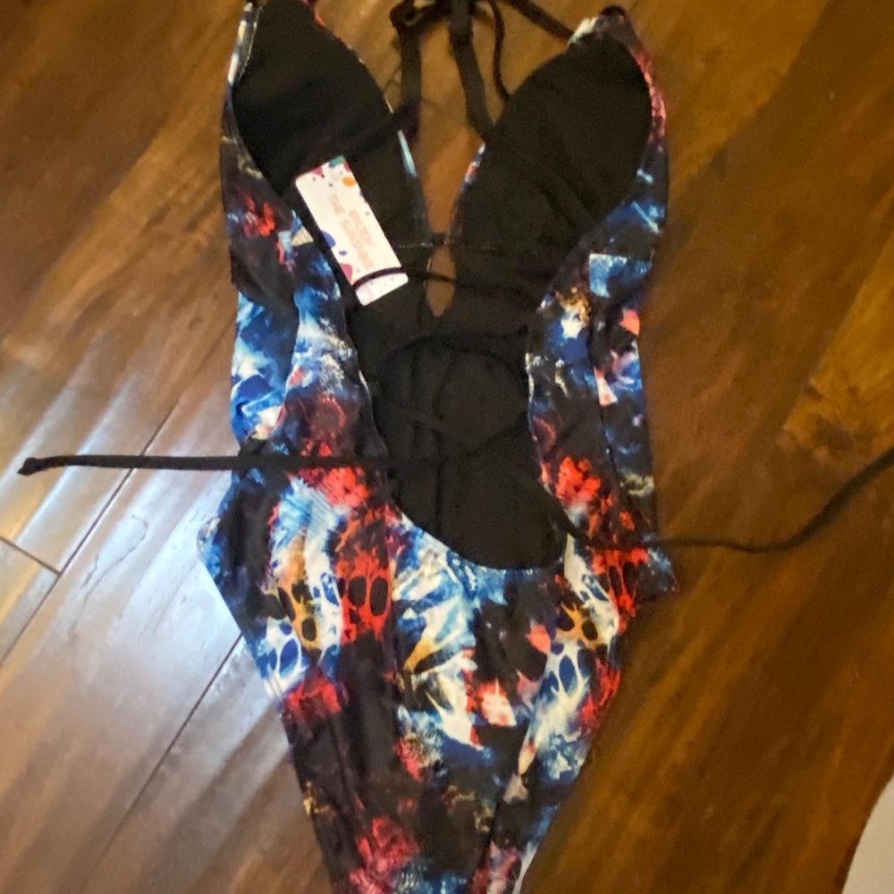 Swimsuits size M-L - Picture 10 of 13